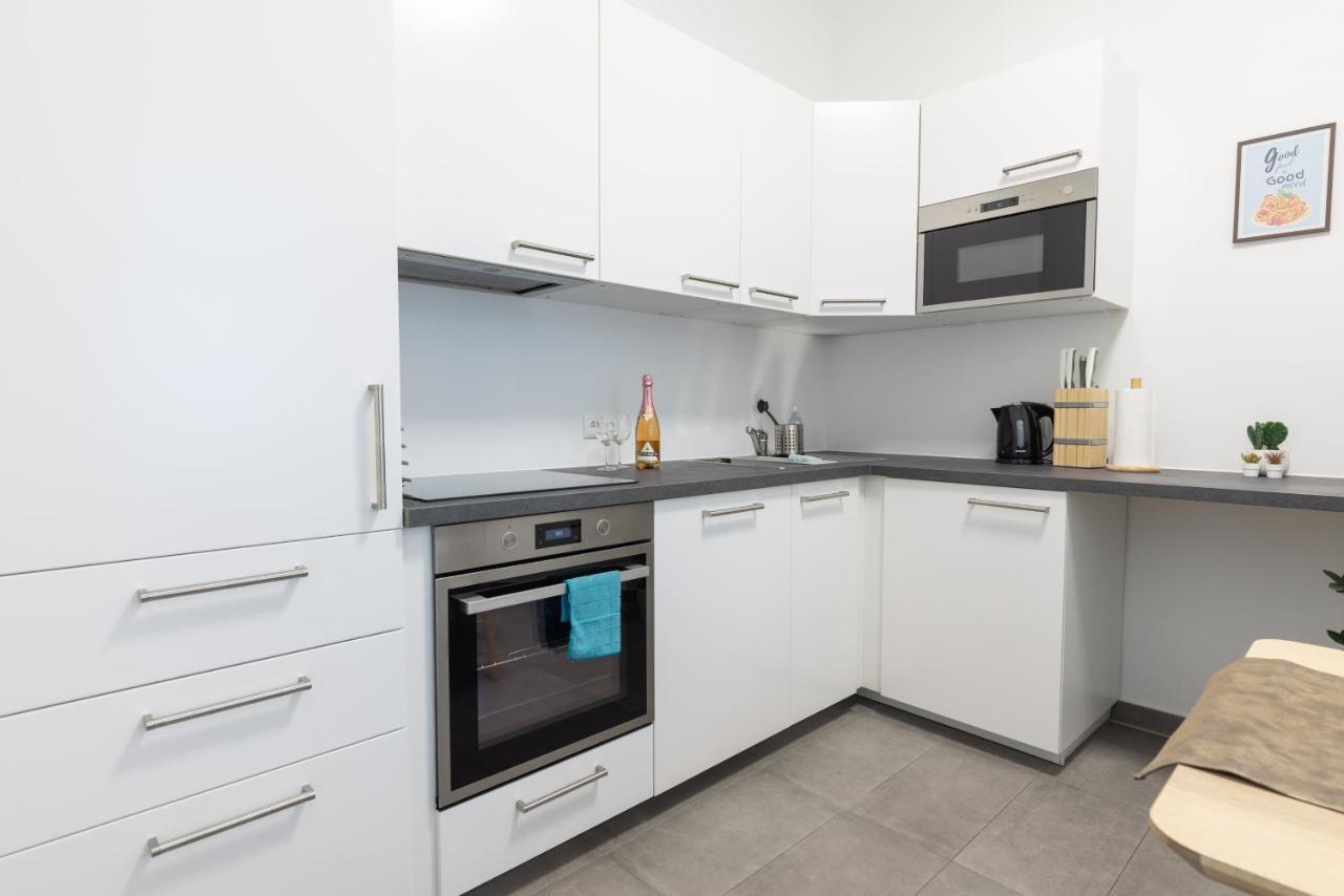 Yeshello Vienna Central Station Apartment Luaran gambar