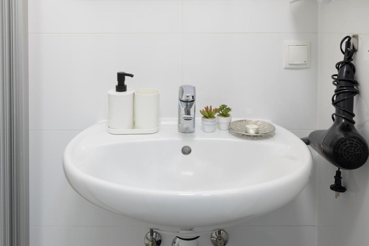 Yeshello Vienna Central Station Apartment Luaran gambar